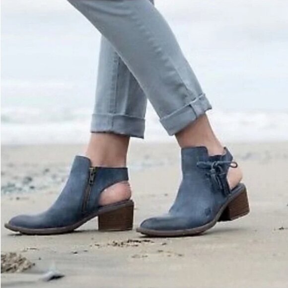Born Monikah suede slingback ankle booties in stone gray 7.5 - Picture 13 of 13